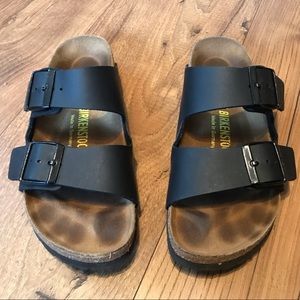 Black Birkenstock’s